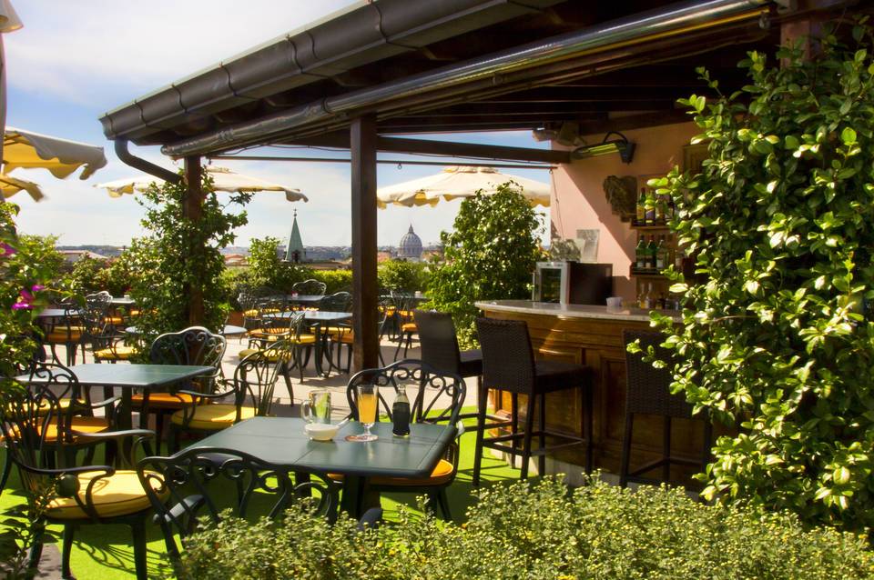 The Marcella Royal Hotel - Rooftop Garden 4