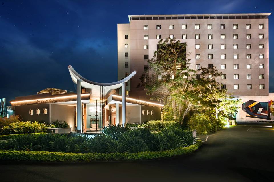 Hennessy Park Hotel 2