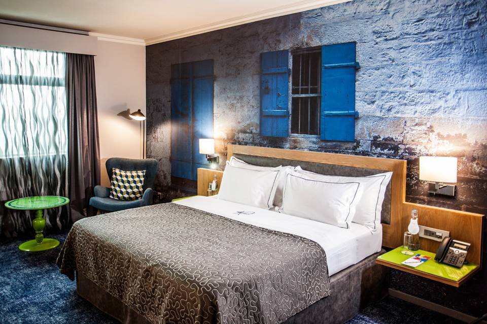 Hennessy Park Hotel 4