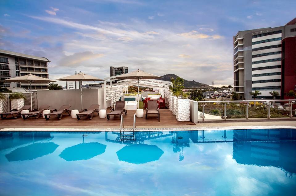 Hennessy Park Hotel 1