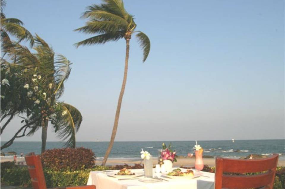 Centara Grand Beach Resort & Villas Hua Hin 3
