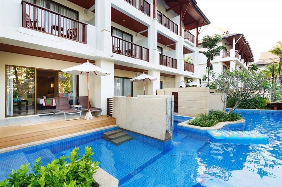 Apsara Beachfront Resort and Villa 2