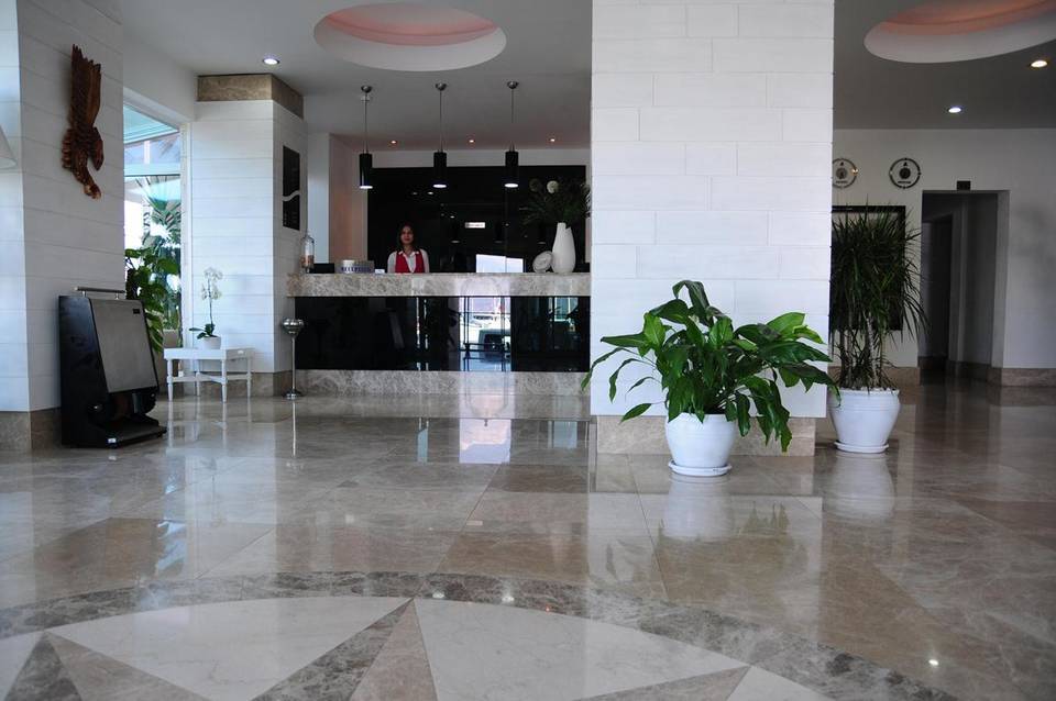 Alesta Yacht Hotel 3