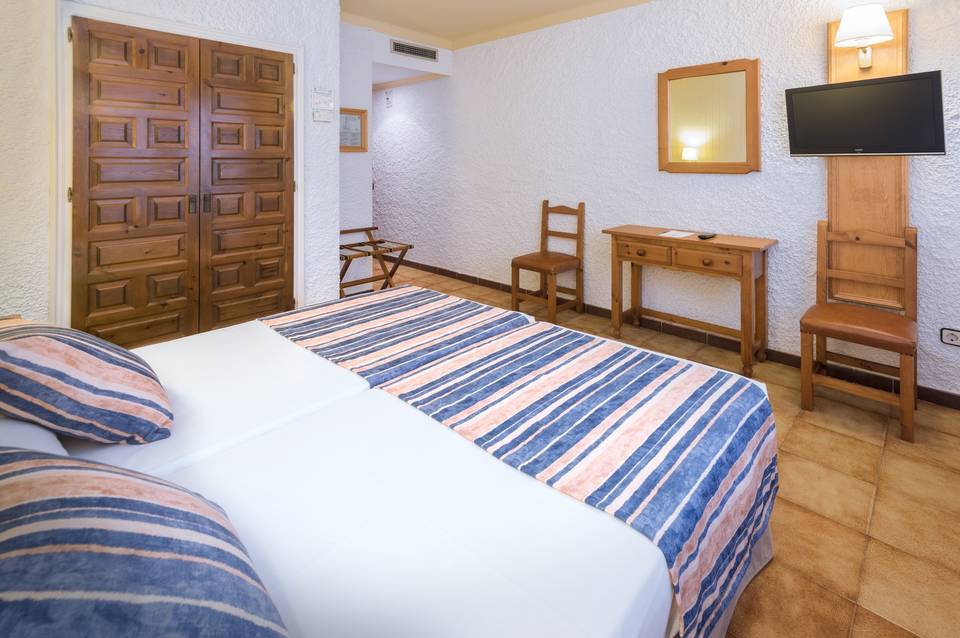 Hotel GHT Neptuno 4