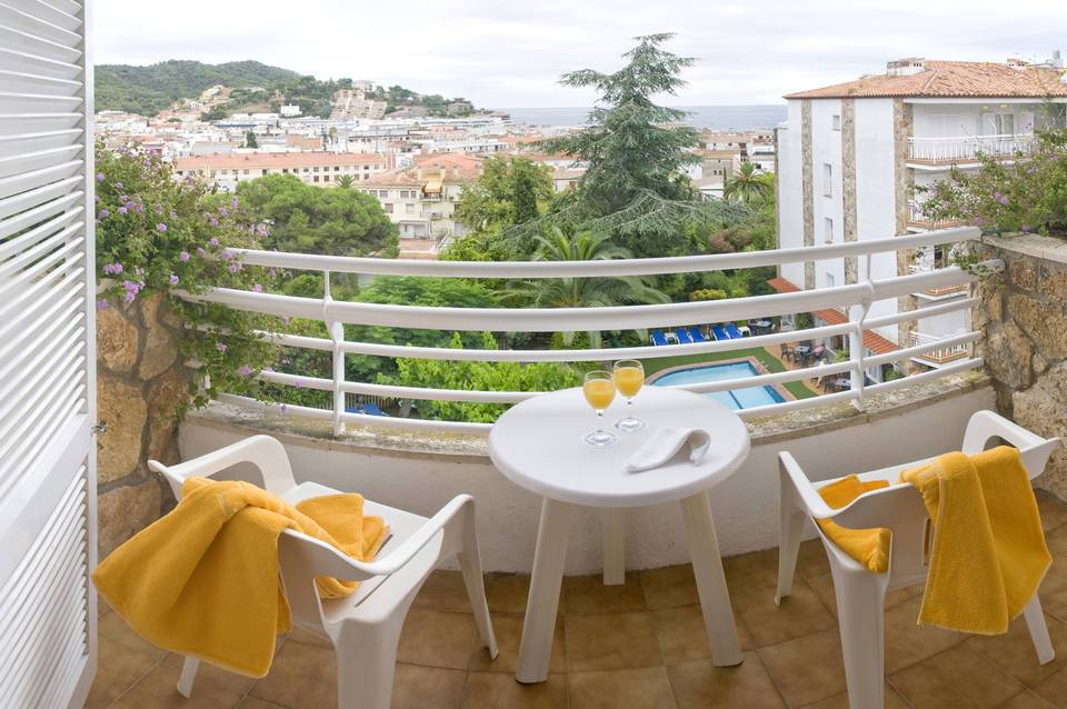 Hotel GHT Neptuno 5