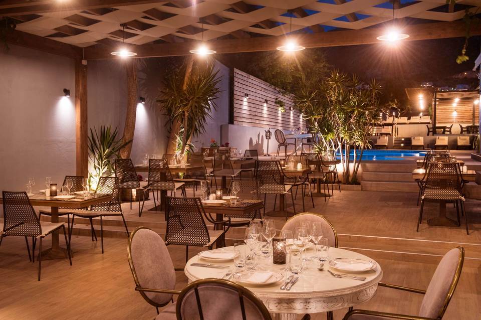 Indigo Suites Collection Adults Only 1