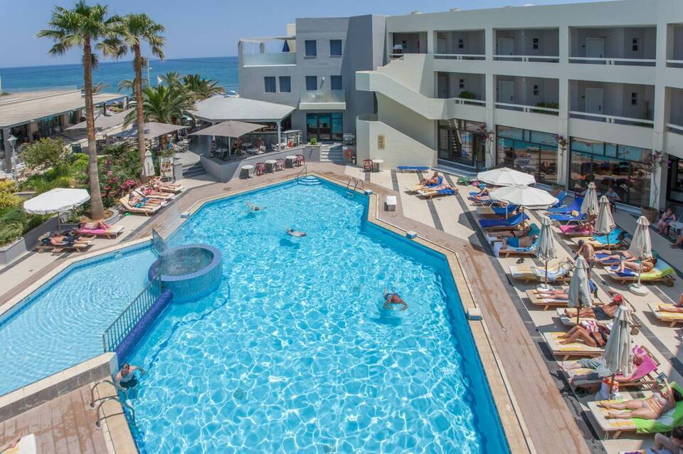 Pearl Beach Hotel 4