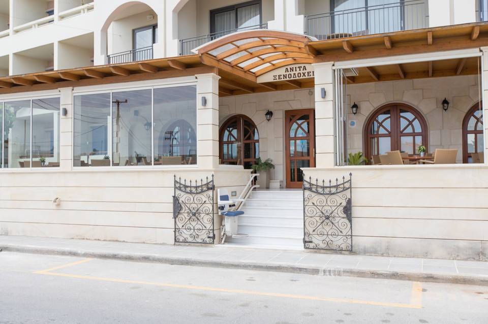 Anita Beach Hotel 1