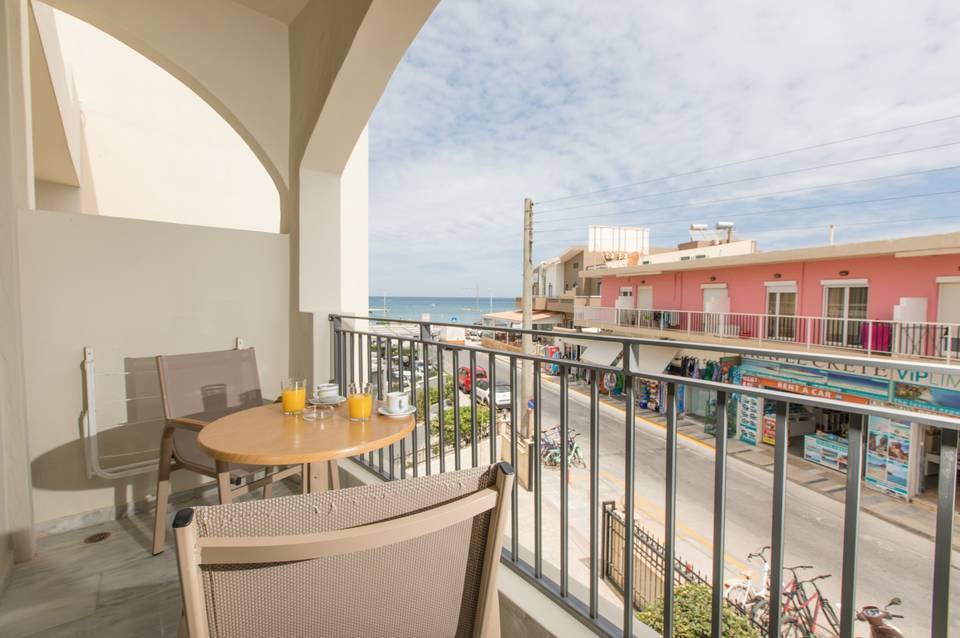 Anita Beach Hotel 5