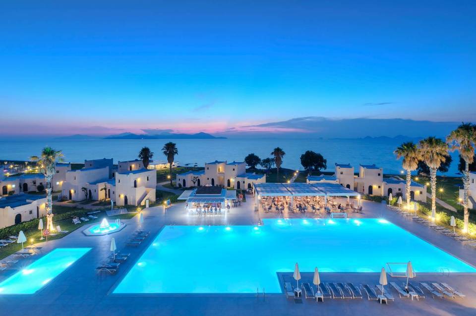 Aeolos Beach Hotel 3