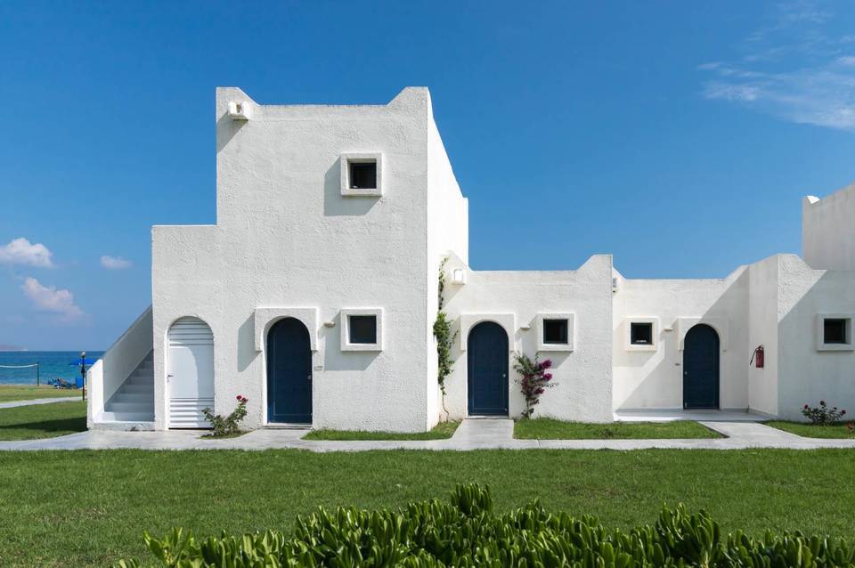 Aeolos Beach Hotel 5
