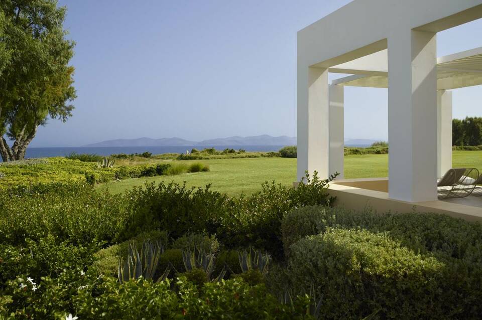 Neptune Luxury Resort 4