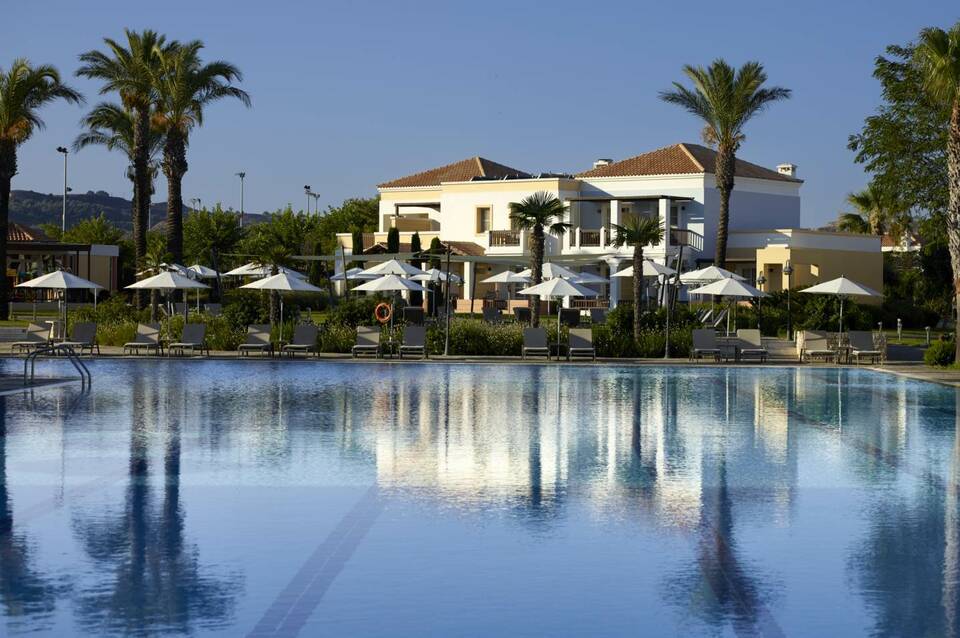Neptune Luxury Resort 1