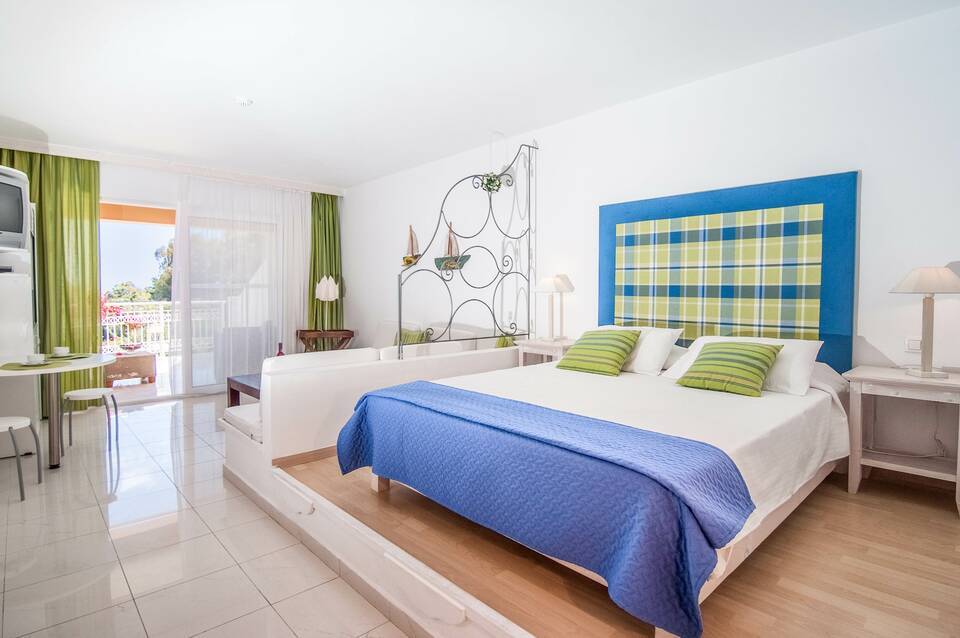 Gerakas Belvedere Hotel & Spa 1