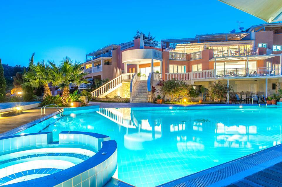 Gerakas Belvedere Hotel & Spa 5