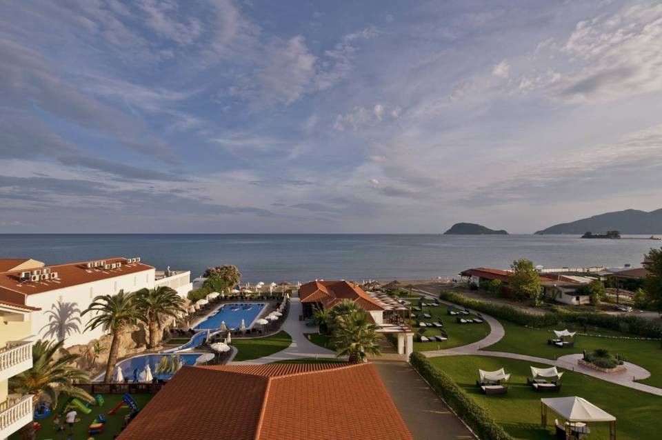Galaxy Beach Resort, BW Premier Collection 3