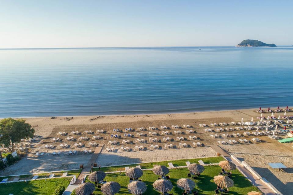 Galaxy Beach Resort, BW Premier Collection 5