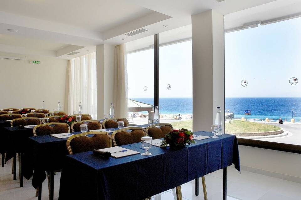 Blue Sky City Beach Hotel 3