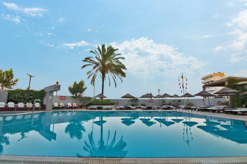 Blue Sky City Beach Hotel 1