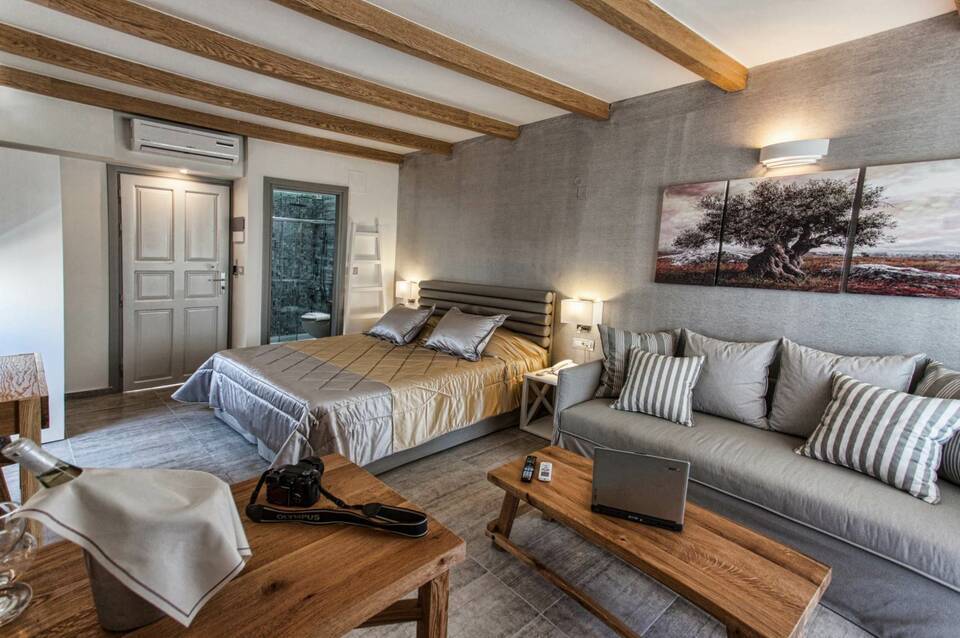 Omiros Boutique Hotel 1
