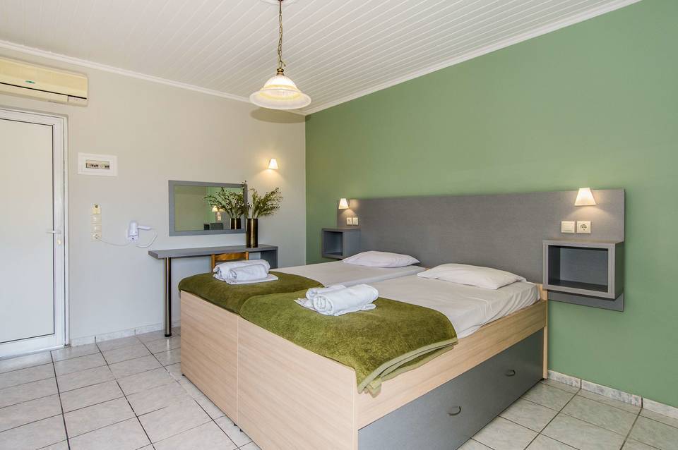 Zante Plaza Hotel & Apartments 3