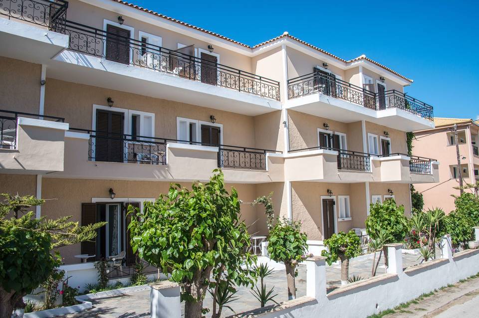Zante Plaza Hotel & Apartments 5