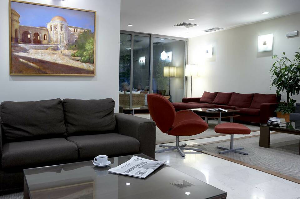 Angela Downtown Hotel 2