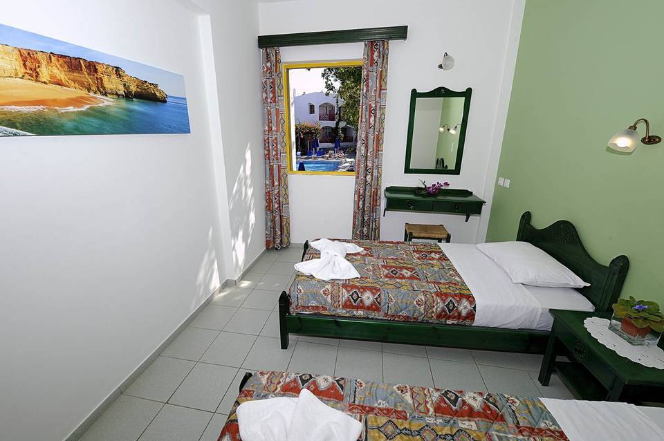 Apollon Hotel Apartments 2