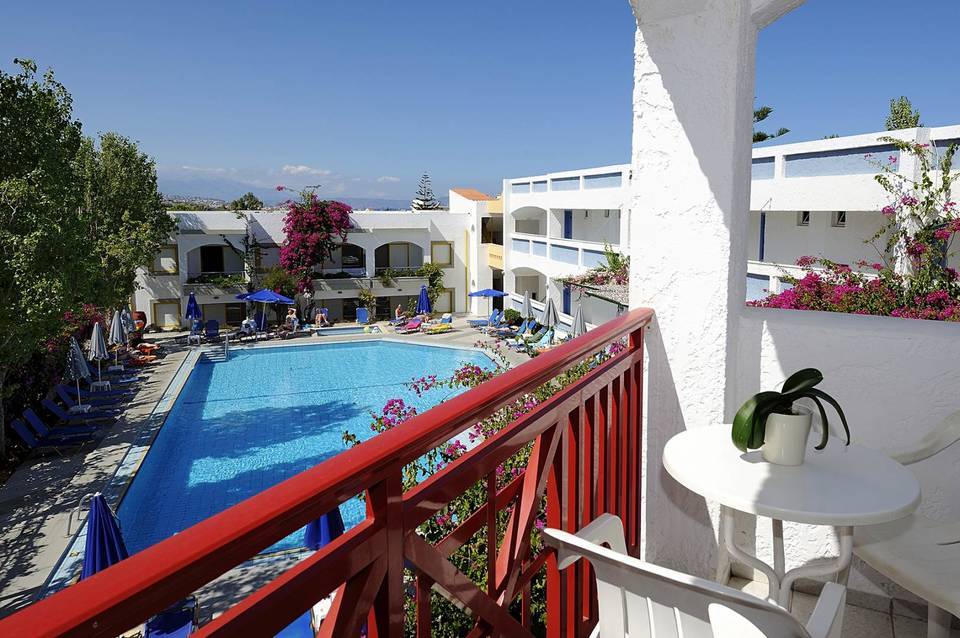 Apollon Hotel Apartments 5