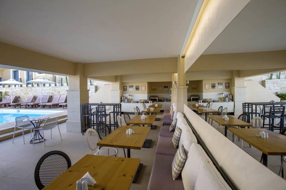 La Stella Suites 3