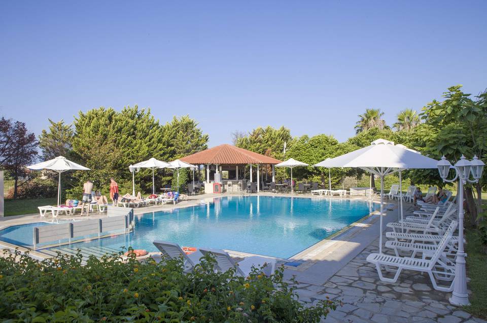 Acrotel Lily Ann Village 4