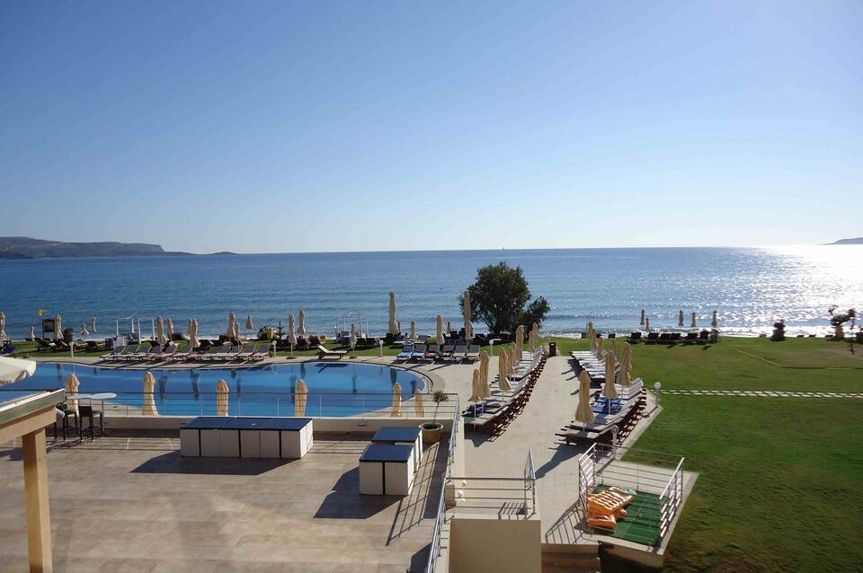 Kiani Beach Resort 1