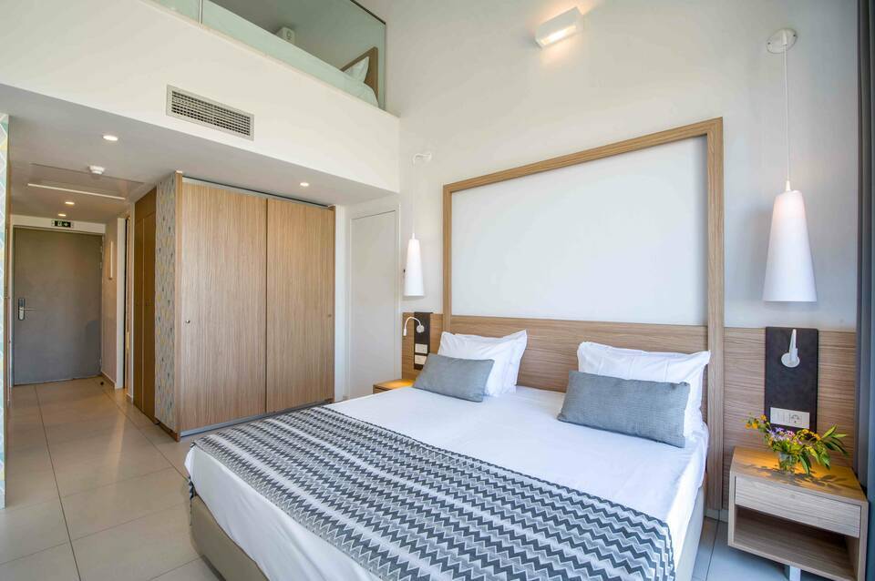 Kiani Beach Resort 4