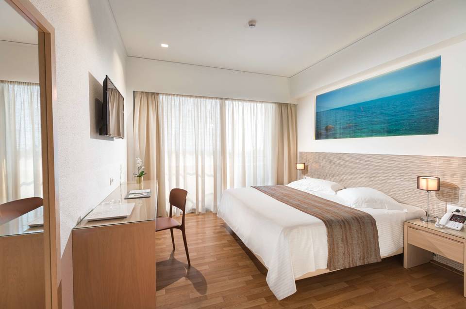 Alexandra Hotel 1
