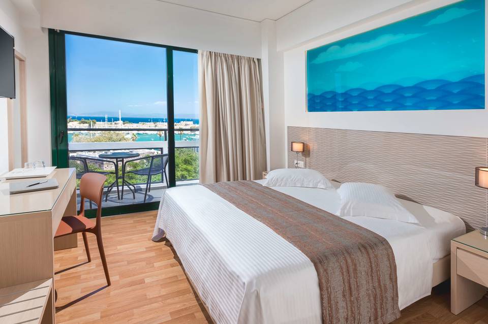 Alexandra Hotel 2