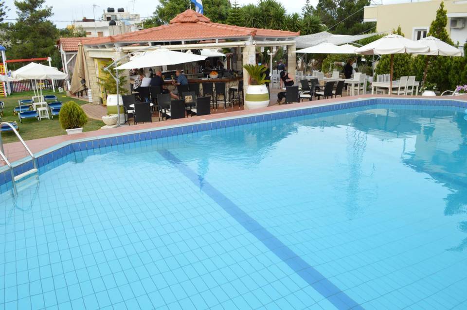 Nikos Apartments 4