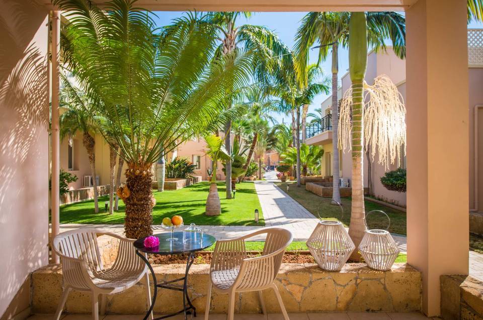Danaides Hotel 5