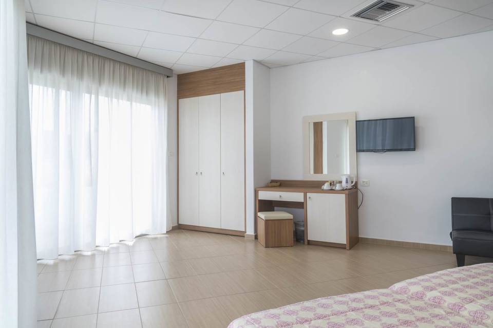 Royal Bay Suites 5