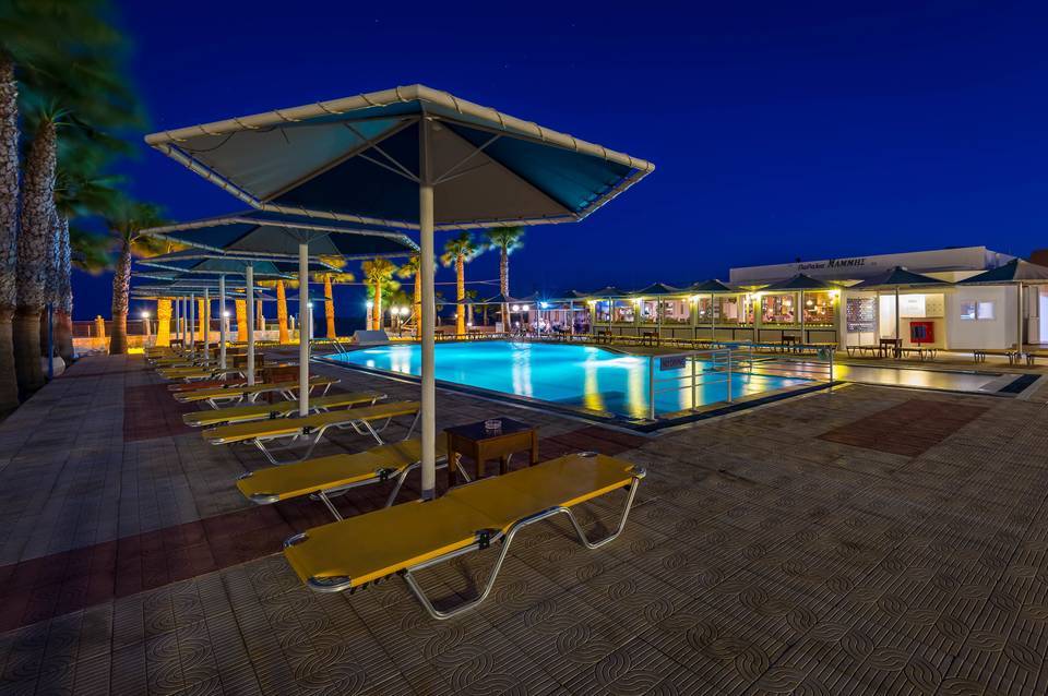 Mammis Beach Hotel 3