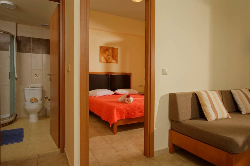 Fotis Studios & Apartments 4
