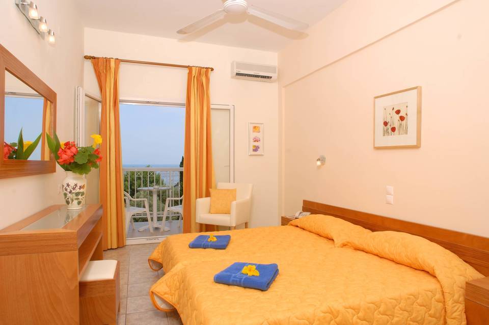 Ipsos Beach Hotel 3