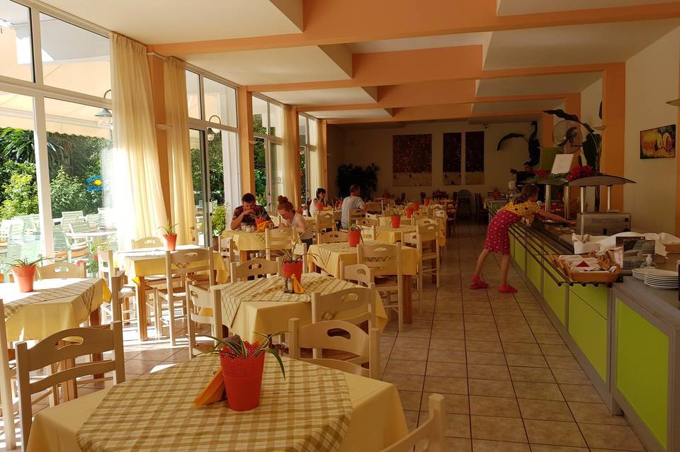 Ipsos Beach Hotel 5