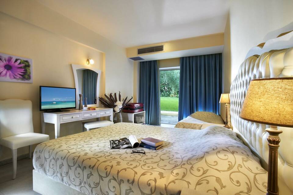 Portes Beach Hotel 2