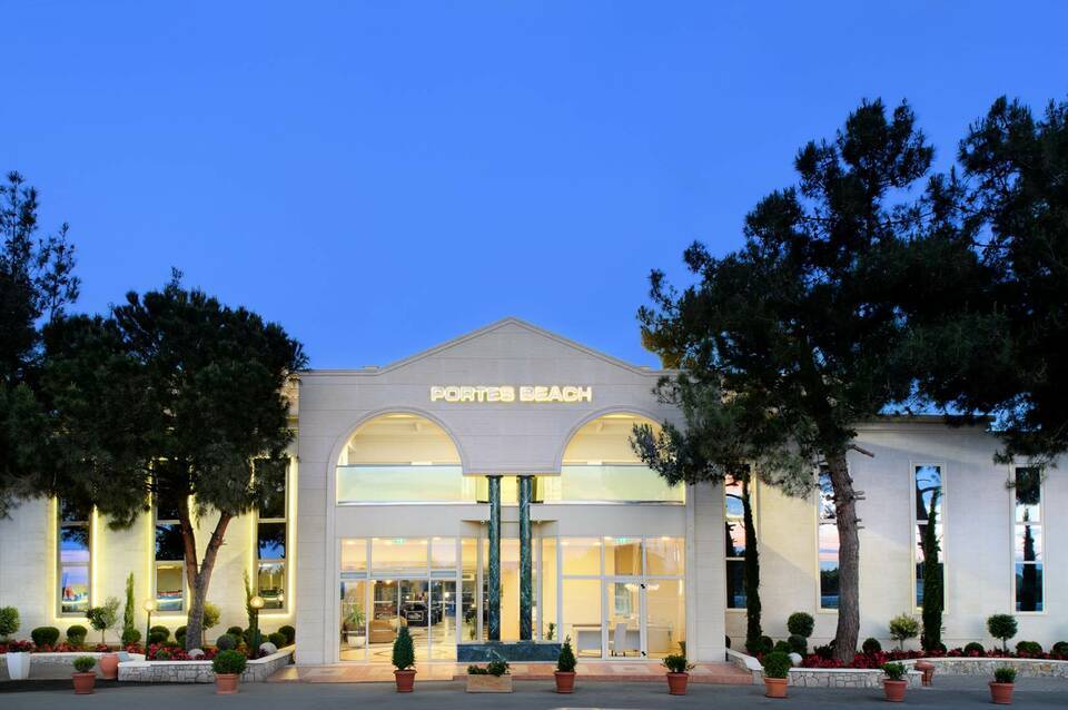 Portes Beach Hotel 4
