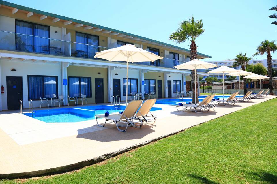 Blue Bay Beach Resort 4