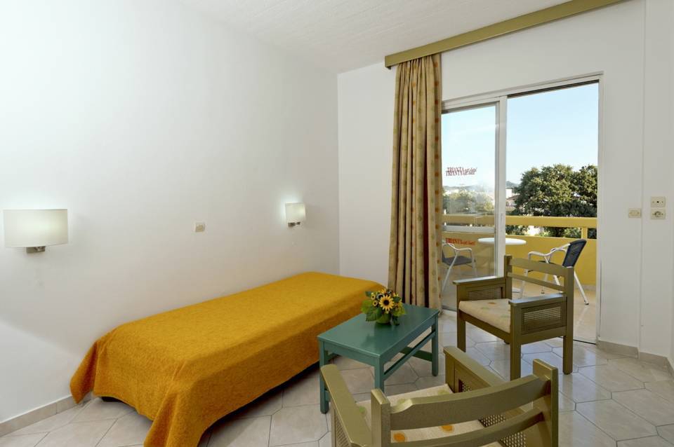 Trianta Hotel 1