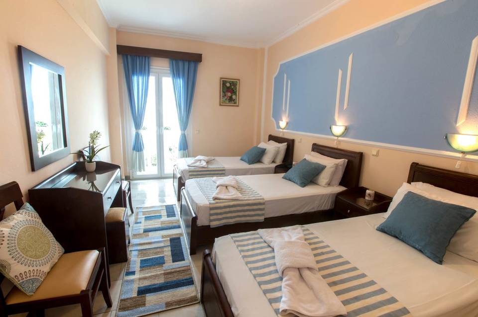Sirena Beach Hotel 4