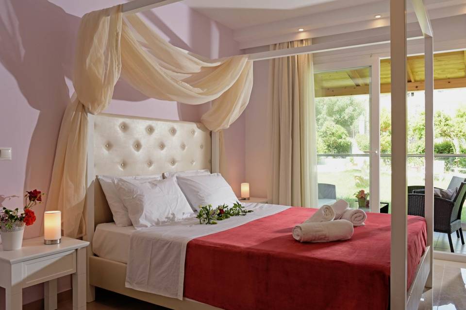 Palapart Gikas Studios & Suites 5