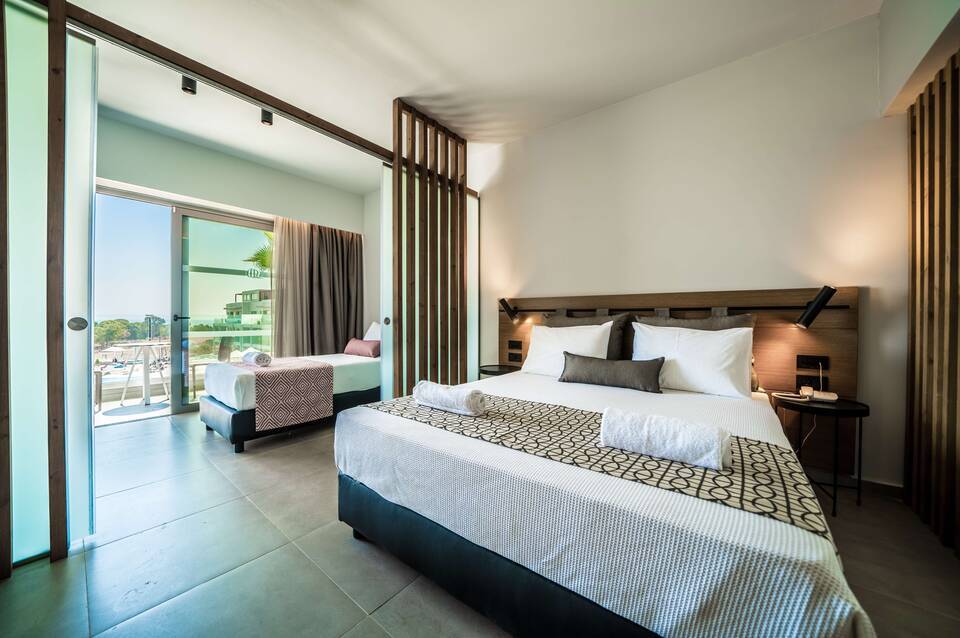Harmony Crest Resort & Spa 4