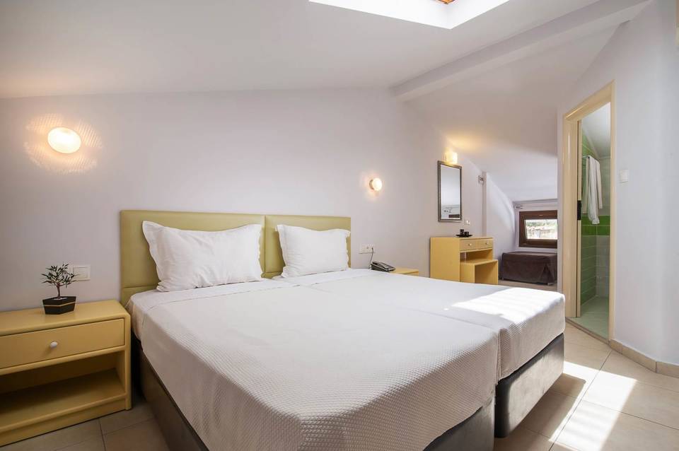 Lagomandra Hotel & Spa 3